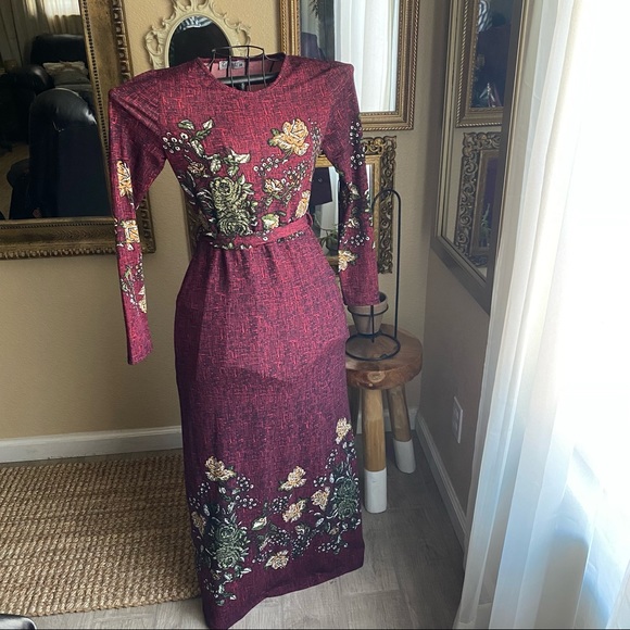 Floral Maxi Long Sleeve Dress - Picture 5 of 7